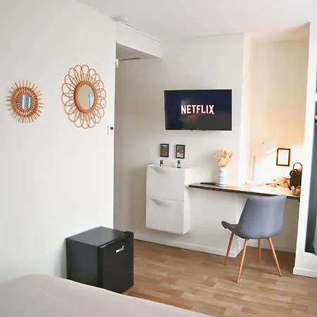 Le Nid Douillet - Privative Au Centre De Bourbourg, Proche Commodités Et Gare Bourbourg